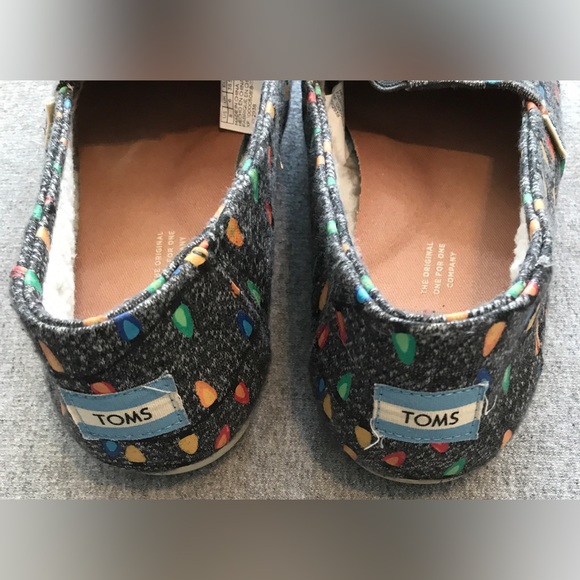 TOMS - Picture 4 of 4